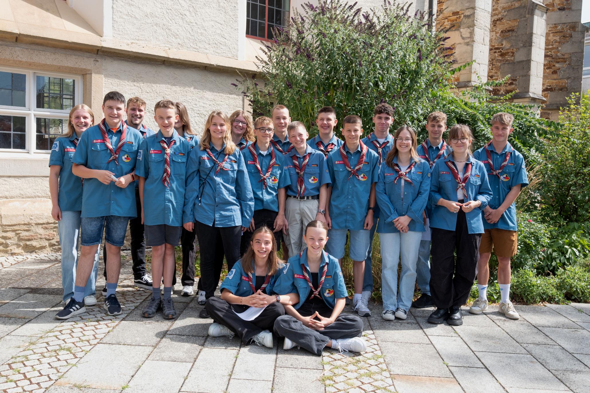 „Die Welt ist zu schön, um zu Hause zu bleiben“ – Rückblick zum Segnungsgottesdienst der Jamboreefahrer*innen